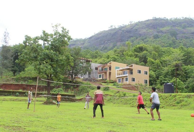 Hotel Jambrung Studio Apartments With Common Pool