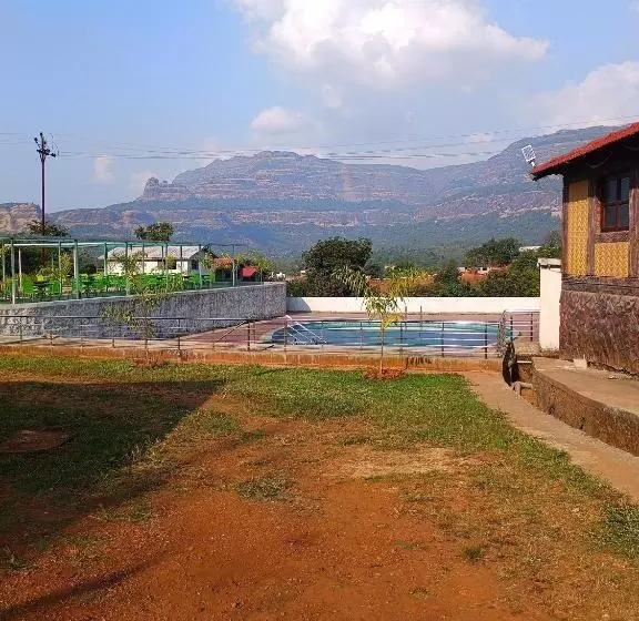 ホテル Jambrung Studio Apartments With Common Pool