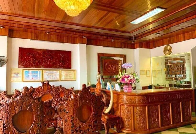 هتل Mạnh Lê Gia