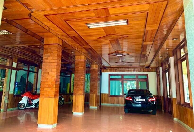 هتل Mạnh Lê Gia