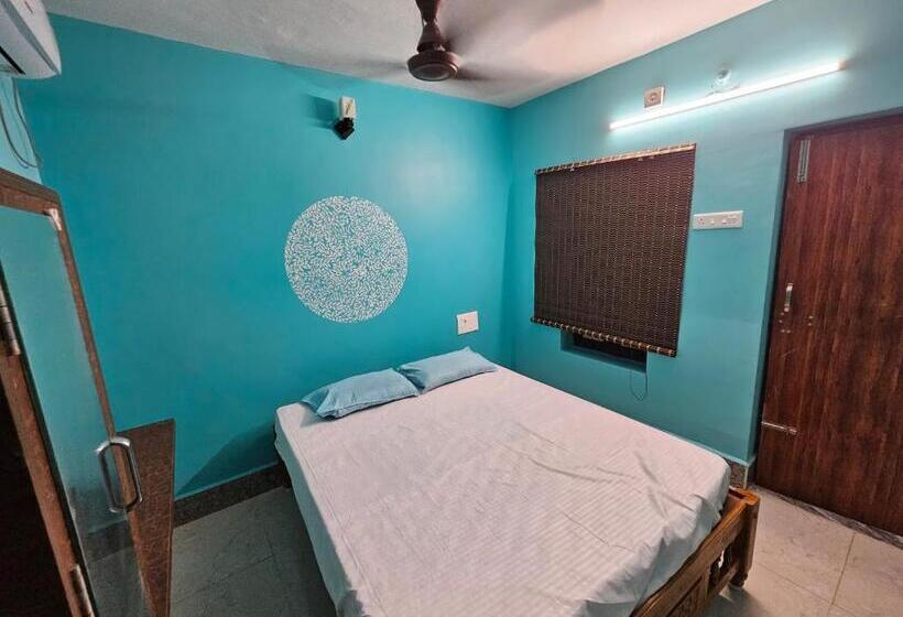 בית מלון כפרי New Ananda Lodge