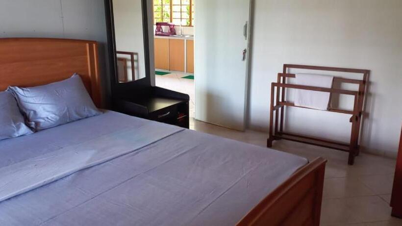 ホテル Shanon Lake Villa Surf Lodge