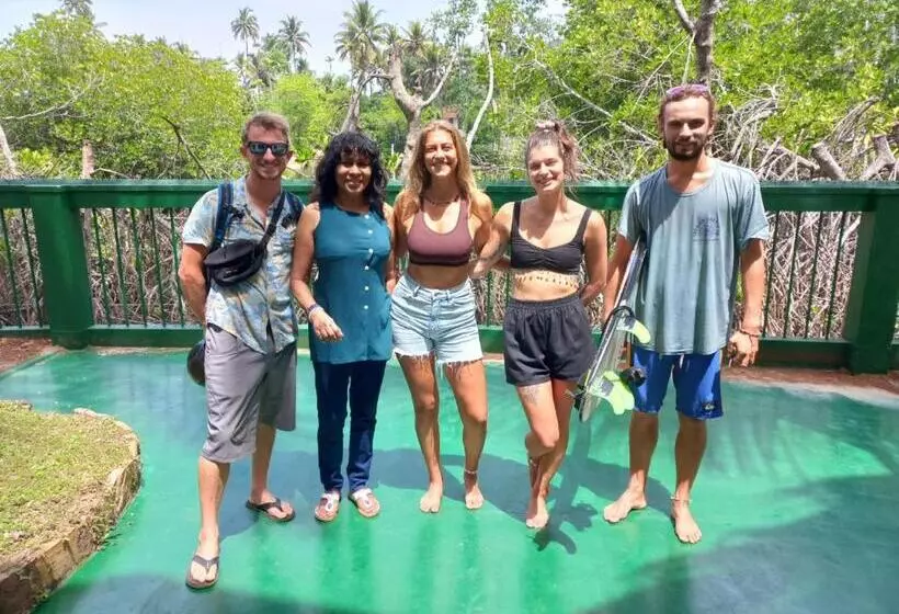 Hotelli Shanon Lake Villa Surf Lodge