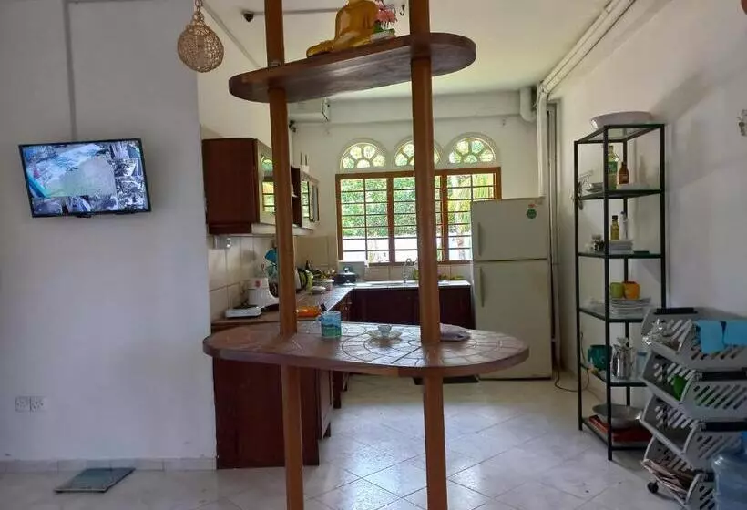 Hotelli Shanon Lake Villa Surf Lodge