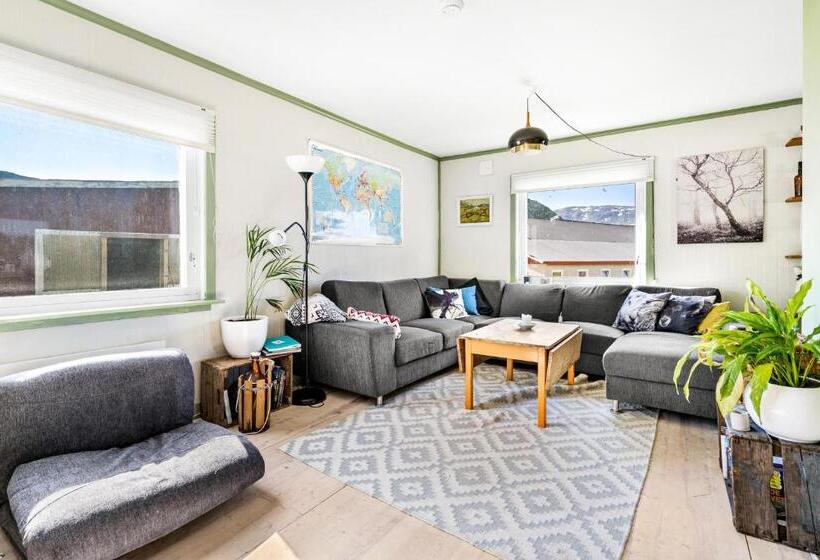 호텔 Storjord Farmstay Ranchhouse