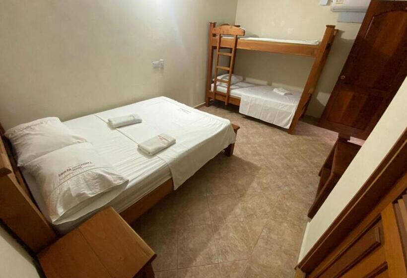 ホテル Tamarindo Resort