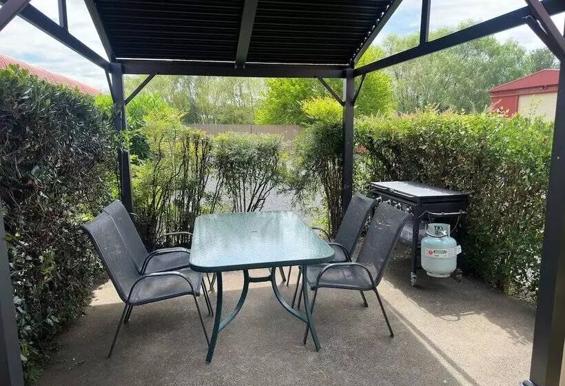 Motelli Clock Tower Motor Inn