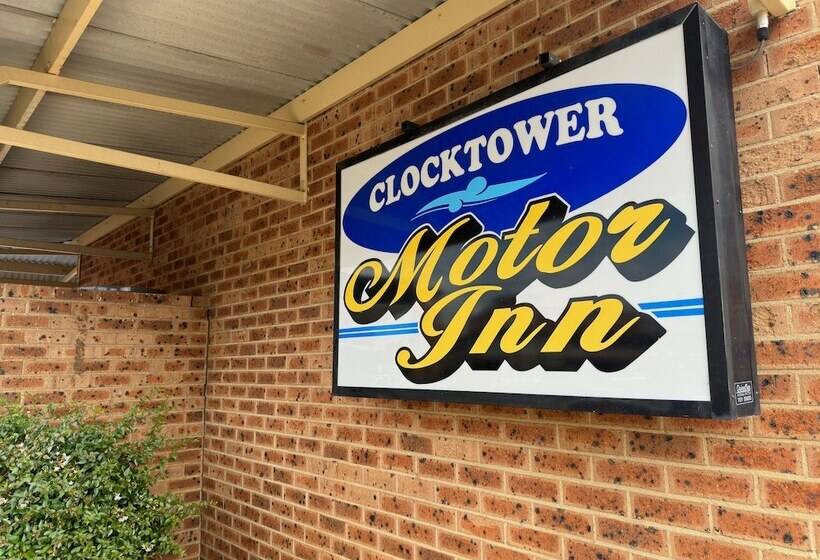 모텔 Clock Tower Motor Inn
