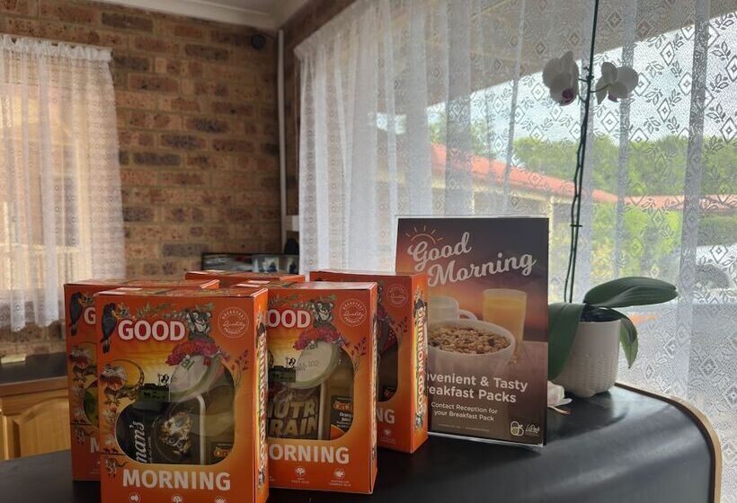 모텔 Clock Tower Motor Inn