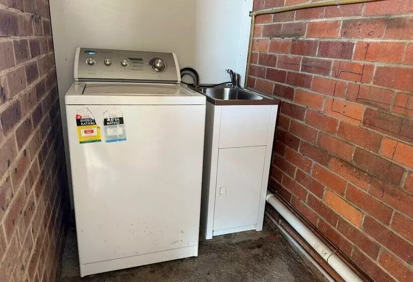 Motelli Clock Tower Motor Inn