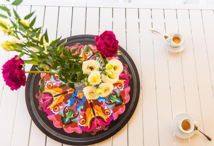 تختخواب و صبحانه Novatek Apartment 201 Exclusive