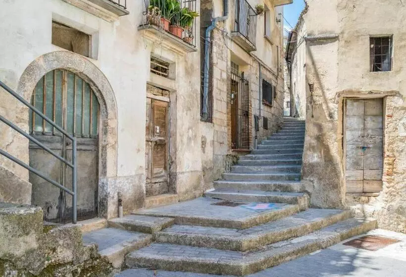 تختخواب و صبحانه Novatek Apartment 201 Exclusive