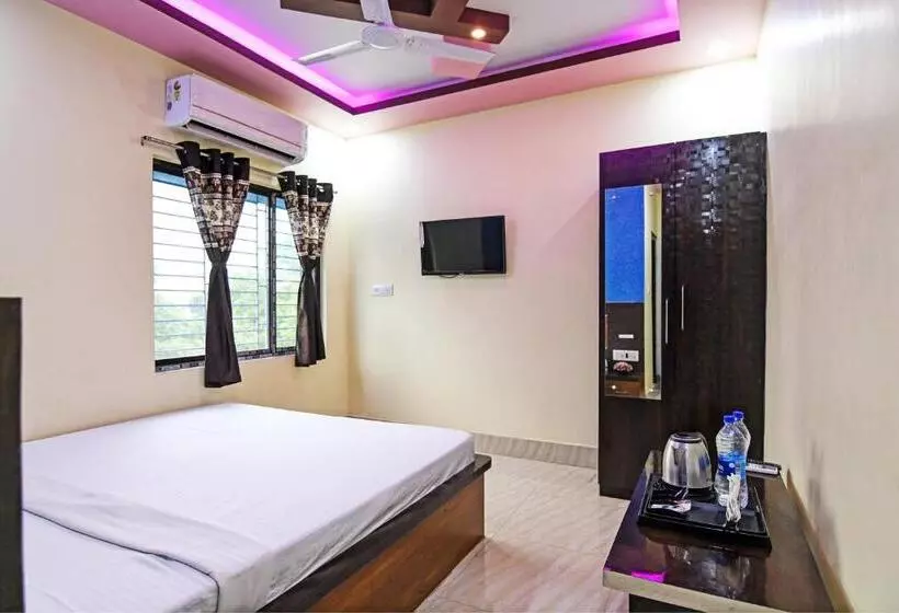 Oyo Hotel Flowra