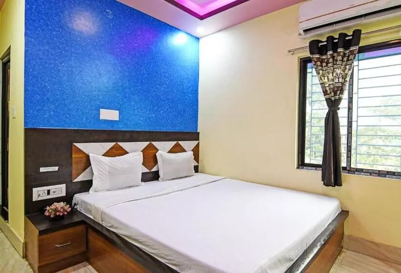 Oyo Hotel Flowra