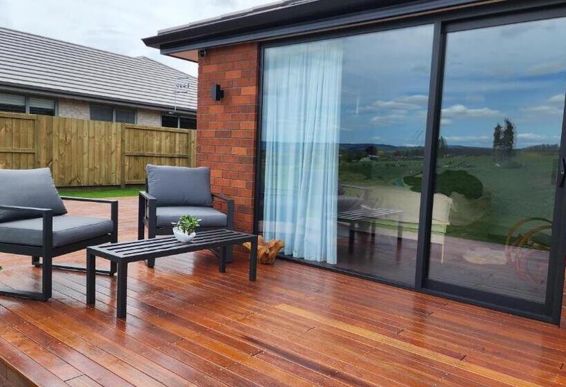 Pansiyon A Stunning Retreat In Rotorua!