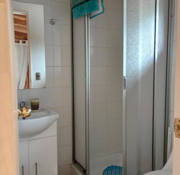 Pensionat Hostal Repu