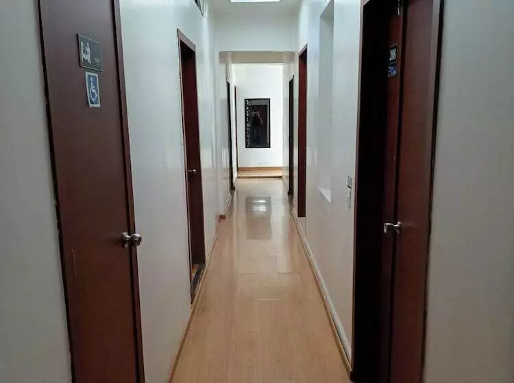 Majatalo Hostal Urban Inn La Mariscal