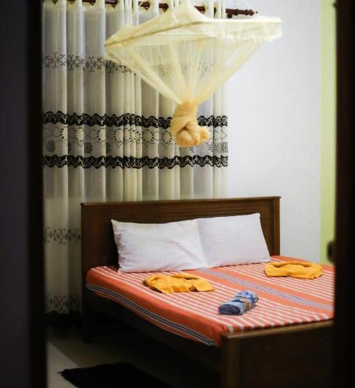 פנסיון Sun Shine Villa