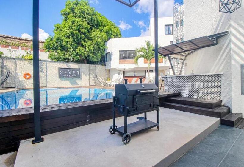 Seven Boutique Unit #36