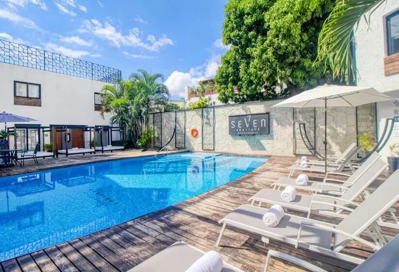 Seven Boutique Unit #36