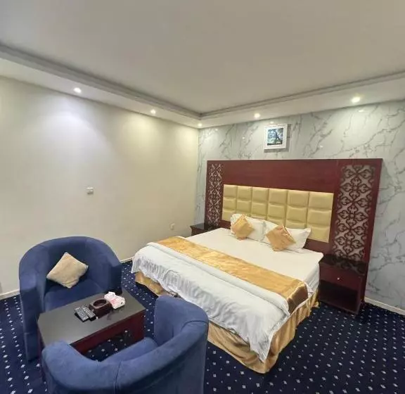 فندق أسس التاج