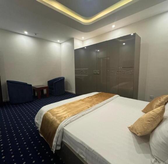 فندق أسس التاج