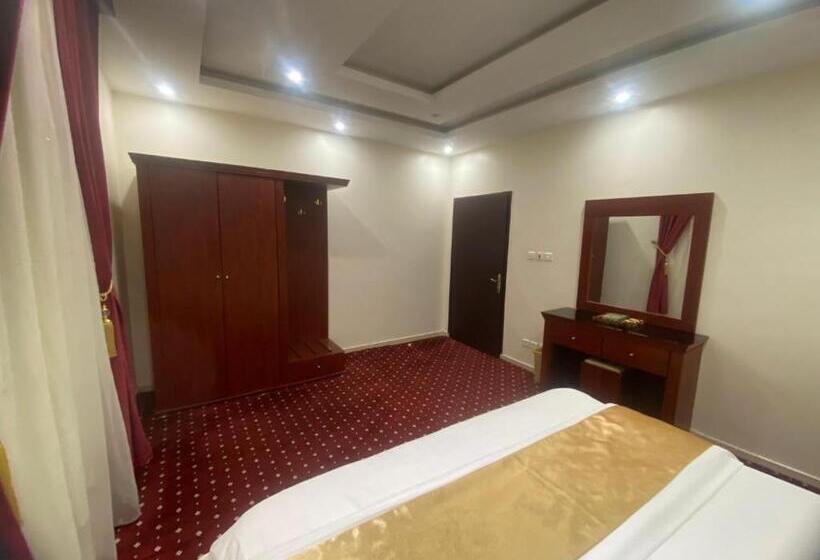 فندق أسس التاج