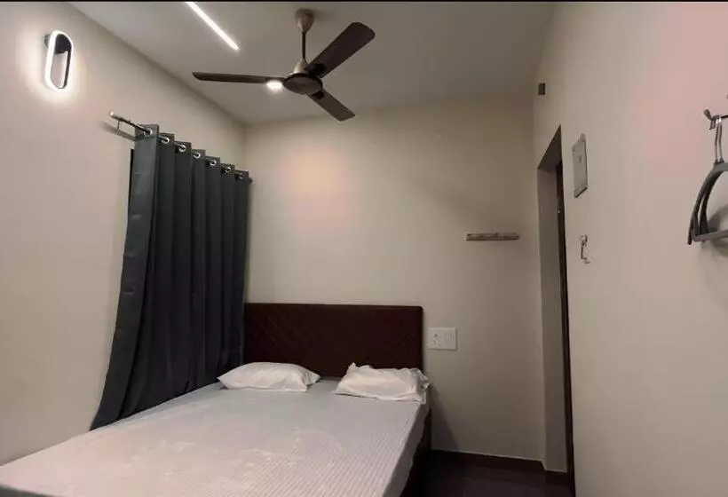 Retkeilymaja Coastal Inn