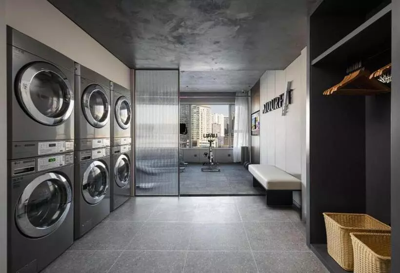 Atour Hotel Qingdao Tangdao Bay Jinggangshan Station