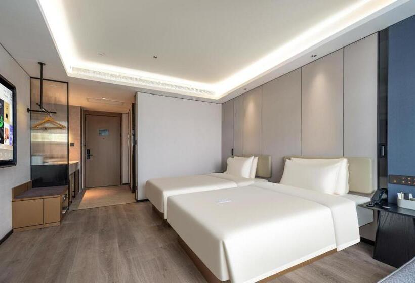 Atour Hotel Qingdao Tangdao Bay Jinggangshan Station