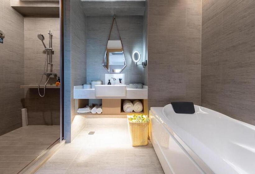 Atour Hotel Zhuhai High Tech Zone University Town Government Affairs Center