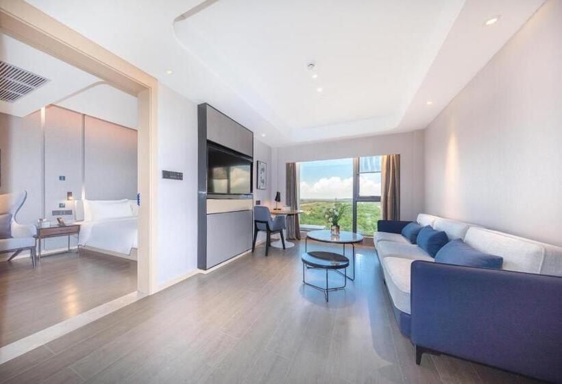 Atour Hotel Zhuhai High Tech Zone University Town Government Affairs Center