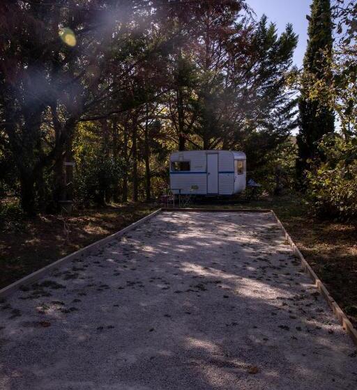 مبيت وإفطار Bessire Chambres & Table D Hôtes