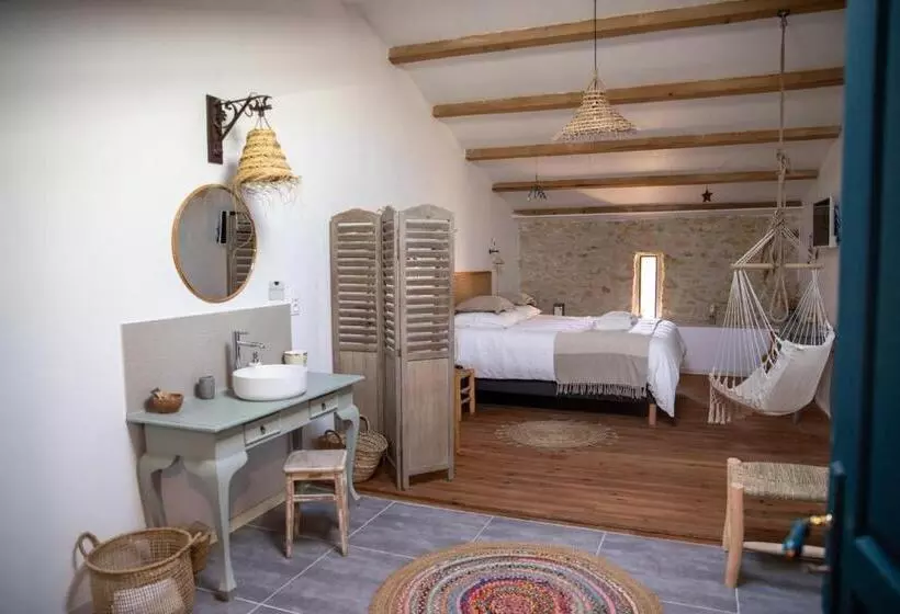 Aamiaismajoitus (B&B) Bessire Chambres & Table D Hôtes