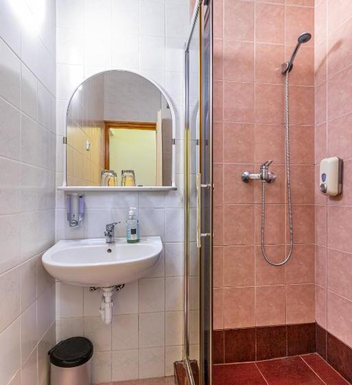 צימר Kisduna étterem Panzió