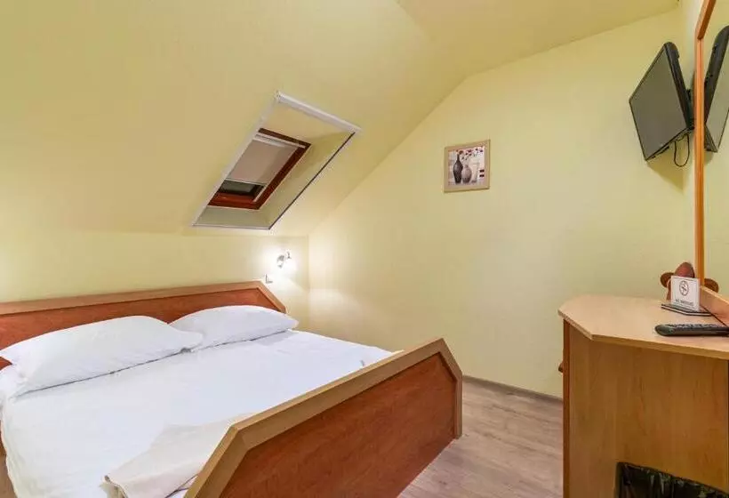 Aamiaismajoitus (B&B) Kisduna étterem Panzió