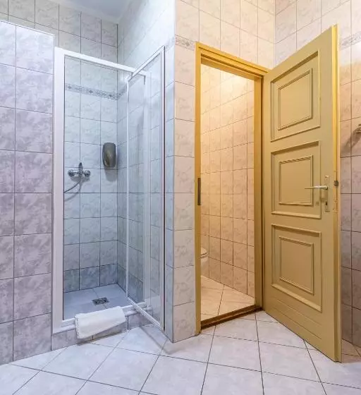 Aamiaismajoitus (B&B) Kisduna étterem Panzió