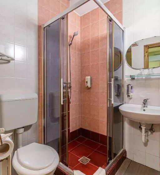 Aamiaismajoitus (B&B) Kisduna étterem Panzió