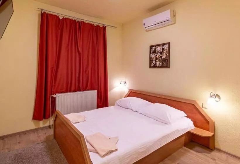 Aamiaismajoitus (B&B) Kisduna étterem Panzió