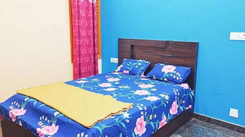 ベッドアンドブレックファースト Sahara Premium Family Homestay