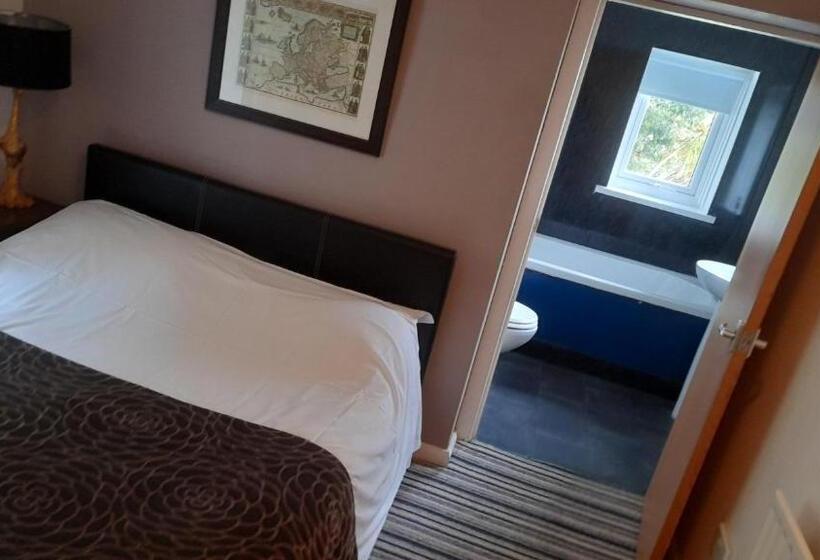 Bed and Breakfast Sid S Restaurant & Bar With Rooms