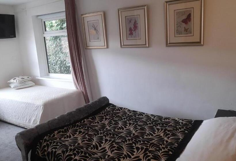 Bed and Breakfast Sid S Restaurant & Bar With Rooms