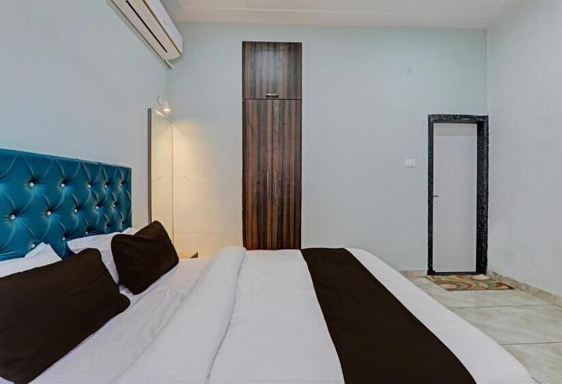 Hotel Collection O Maharaja Resort