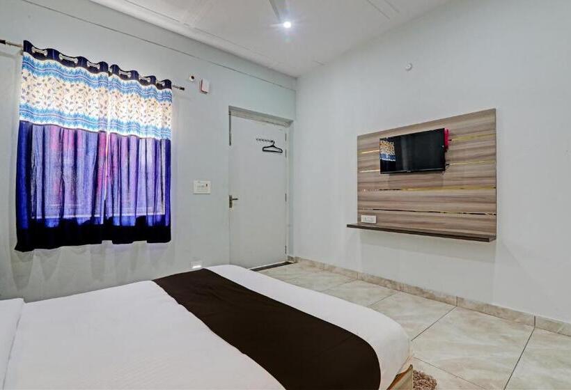 Hotel Collection O Maharaja Resort