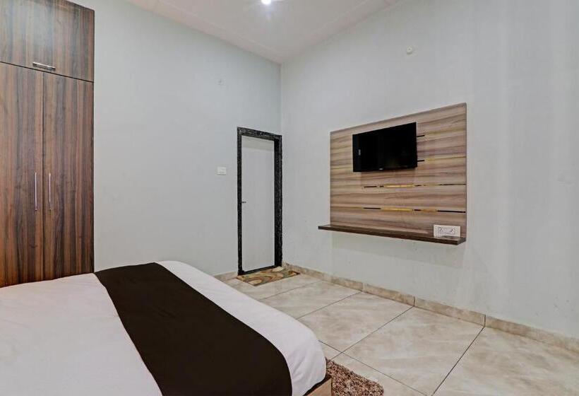 Hotel Collection O Maharaja Resort