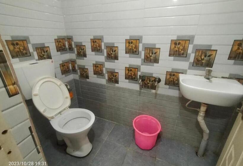 Hotel Grand Karthikeya