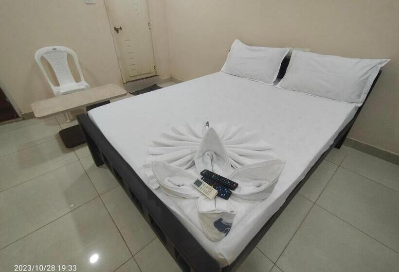 Hotel Grand Karthikeya