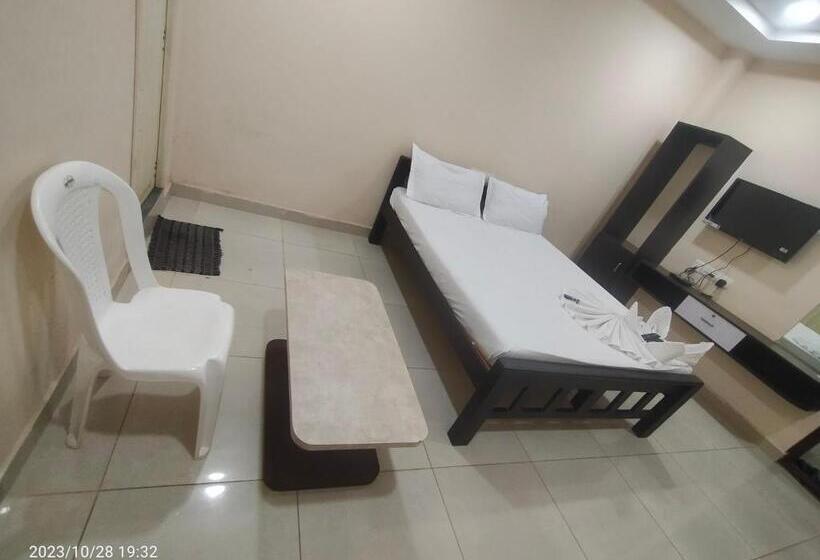 Hotel Grand Karthikeya