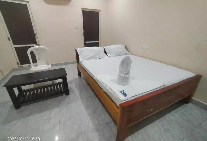 ホテル Grand Karthikeya