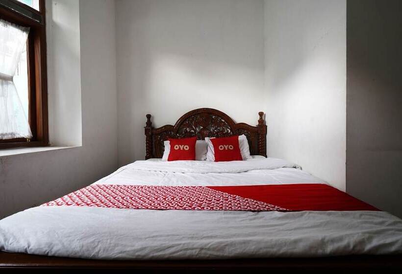 Hotel Oyo 93248 Villa Syariah Astuti Lestari
